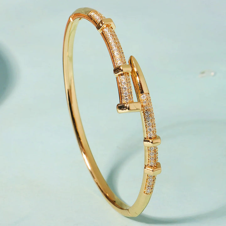 Efily Bridal Trendy Stainless Steel Classic Woman's Bracelet